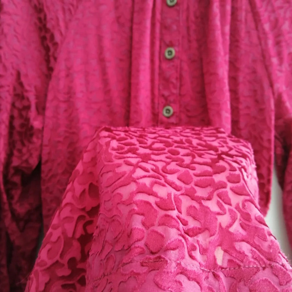 By Anthropologie Susanna Burnout Velvet Button Up Blouse 3/4 Sleeves Medium - Picture 14 of 17